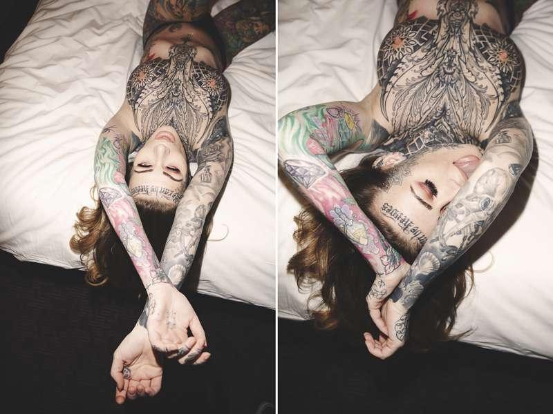 Come lay with me...