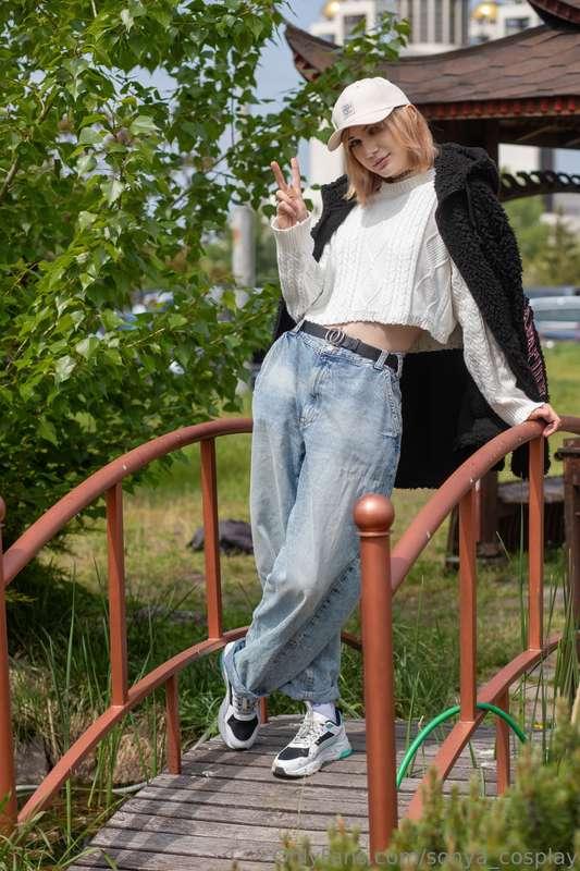 Lately, I’ve been feeling extra feminine in the spring air —..