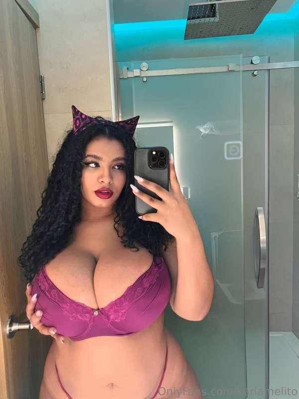 Would you like to fuck my pussy?🐱🐱