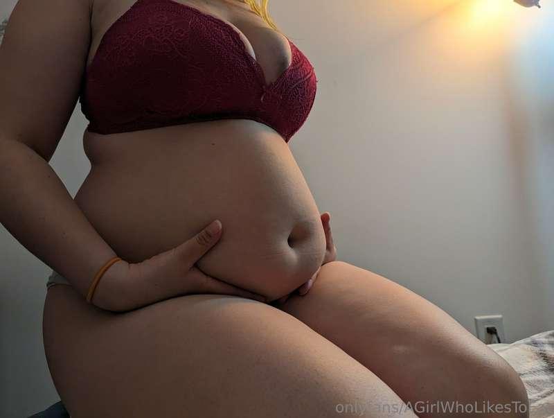 Can't wait to fill this belly with sweets for you tomorrow 😘