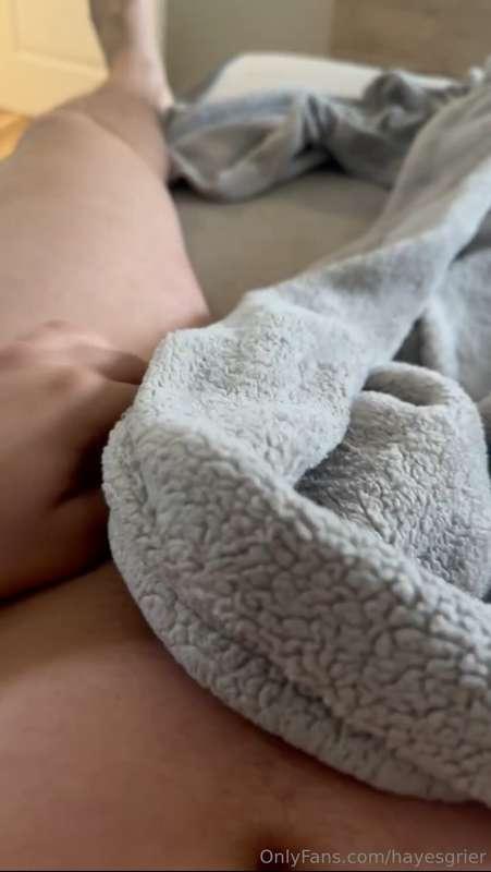 Waking up, got some morning wood... 😏