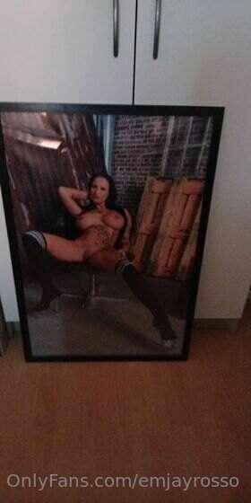 Wer auch seine persönlichen Bilder haben möchte kann sich ge..