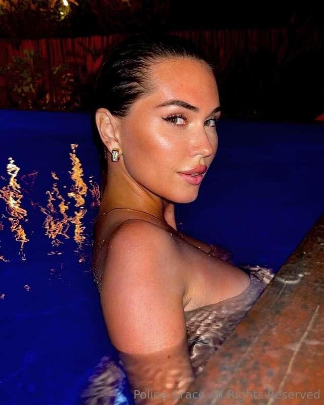 @dreamgirlvip  If you are into mermaids 🧜🏽‍♀️ you will love ..