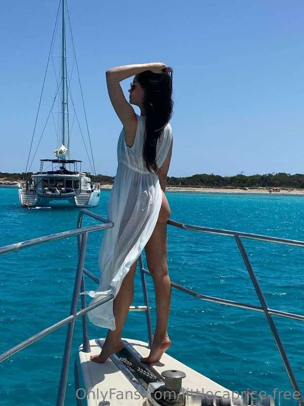 Missing vacations! Do you like the view? 😏