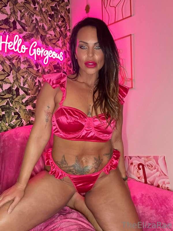 I hope y’all had the best Valentine’s Day 💋💋