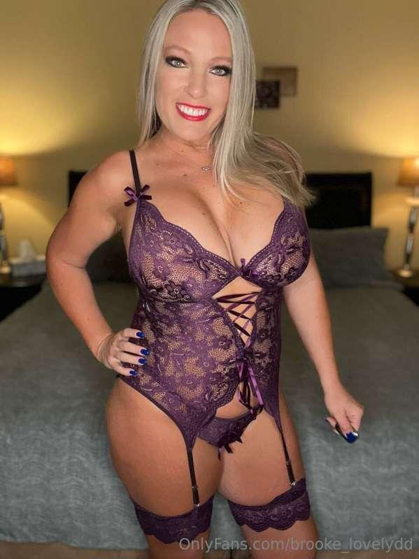 Lets just get naughty RIGHT HERE🔥