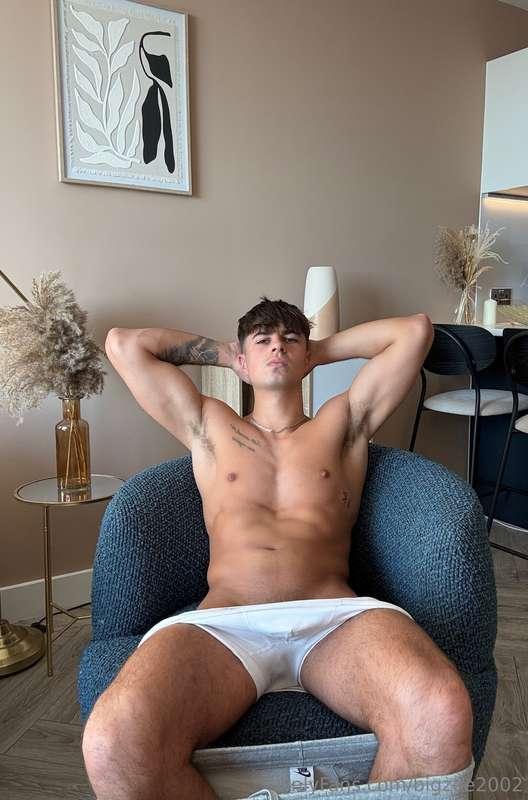 Laid back and relaxing 😈