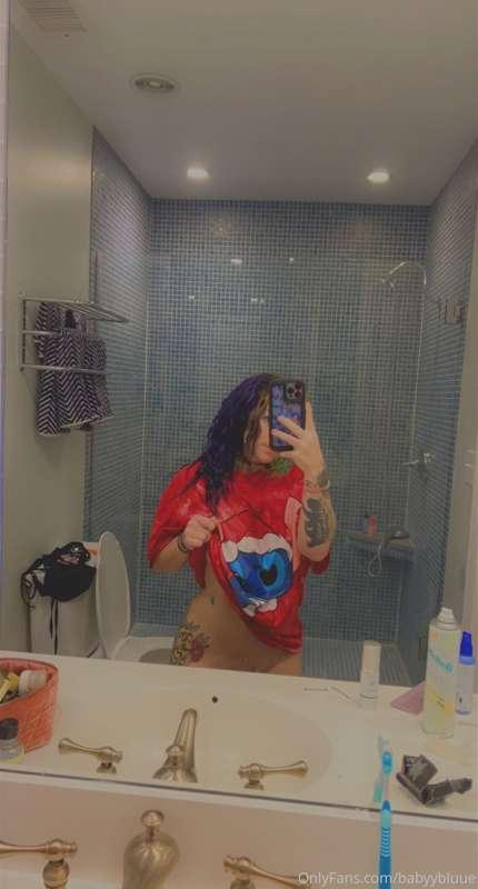 I spy a happy trail (;
