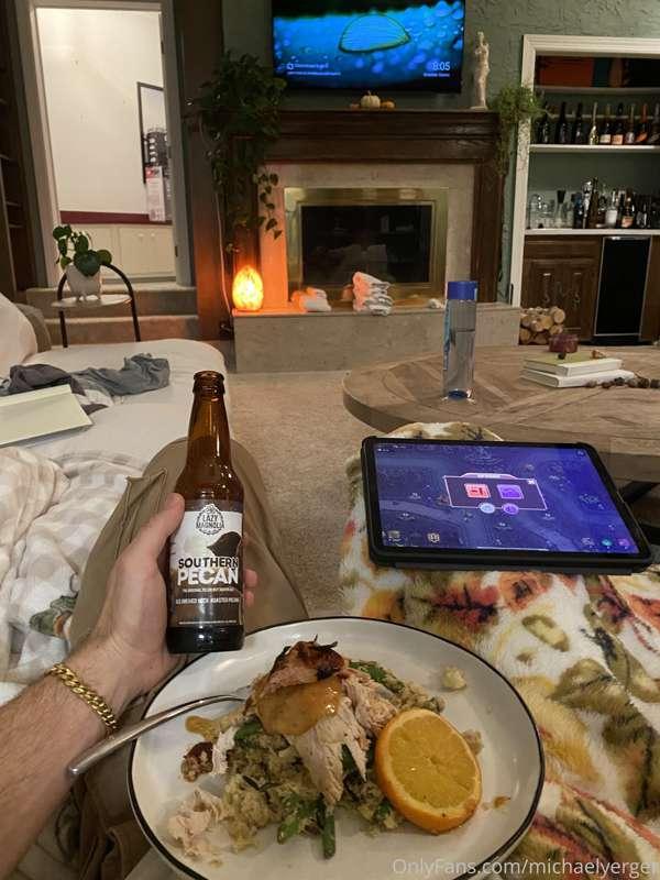 big Saturday night vibes 🍺