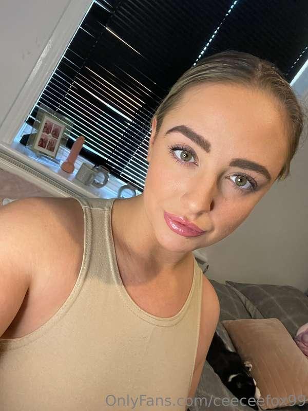 Happy hump day! Who’s horny?  Video calls available tonight ..