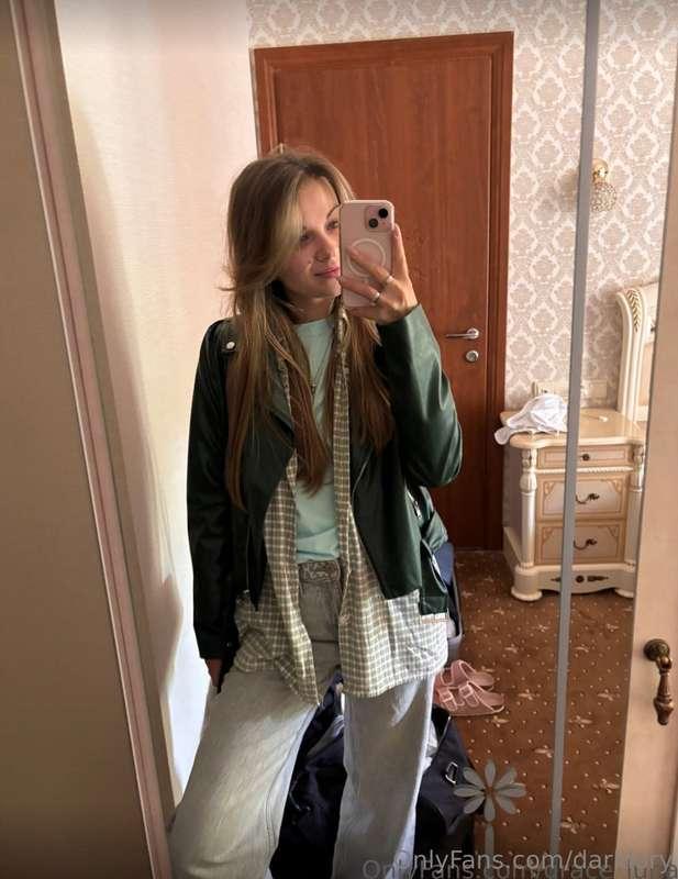 💜𝗙𝗥𝗘𝗘 𝗦𝗨𝗕𝗦𝗖𝗥𝗜𝗣𝗧𝗜𝗢𝗡 💜Cutie @grace_luna loves getting her litt..