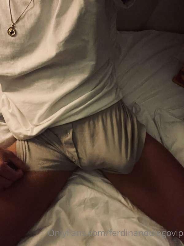 Time for bed, but if you want to send something naughty to k..