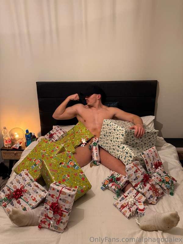 Christmas has come early 😏🎅