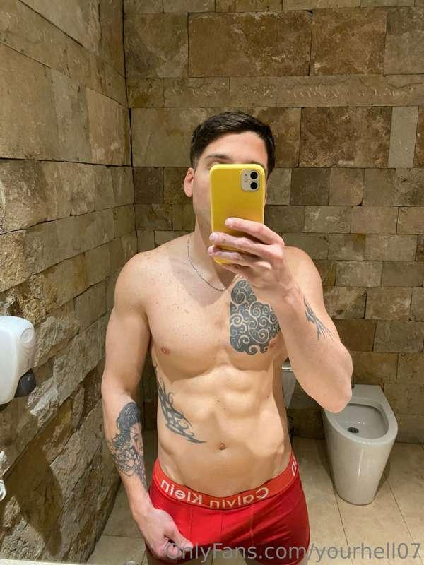 Who else likes red like me?