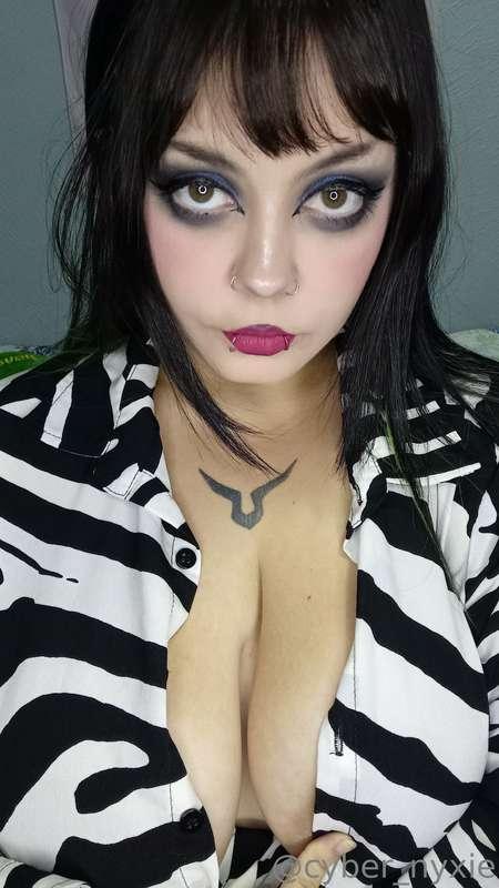 More titty pics cause I love them