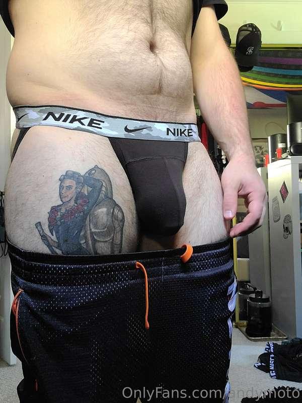Got a new vibrating cock ring from Fort troff.
