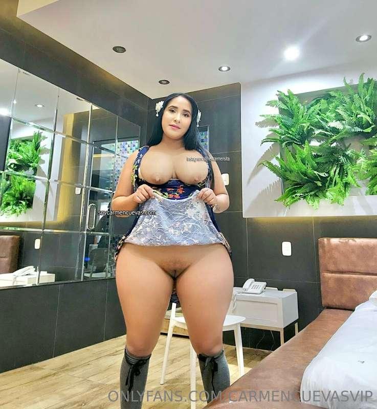 Like si puedo ser tu puta novia virtual😱😈💣