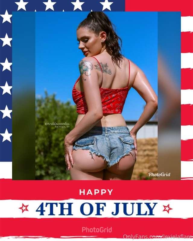 Happy 4th of July everyone!! ❤️💥🎆😘