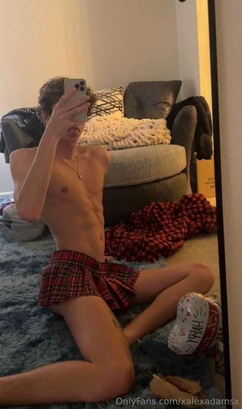 xalexadamsx image #0