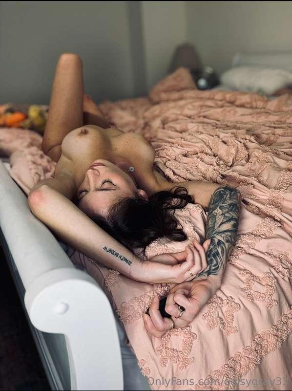 What’s your favorite kind of content to see on my feed? Look..