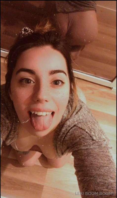 THIS CUTE FACE LOVES SUCKING DICK 💛💛𝚊𝚗𝚍 𝚑𝚎𝚛 𝚊𝚌𝚌𝚘𝚞𝚗𝚝 𝚒𝚜 𝚏𝚛𝚎𝚎@..