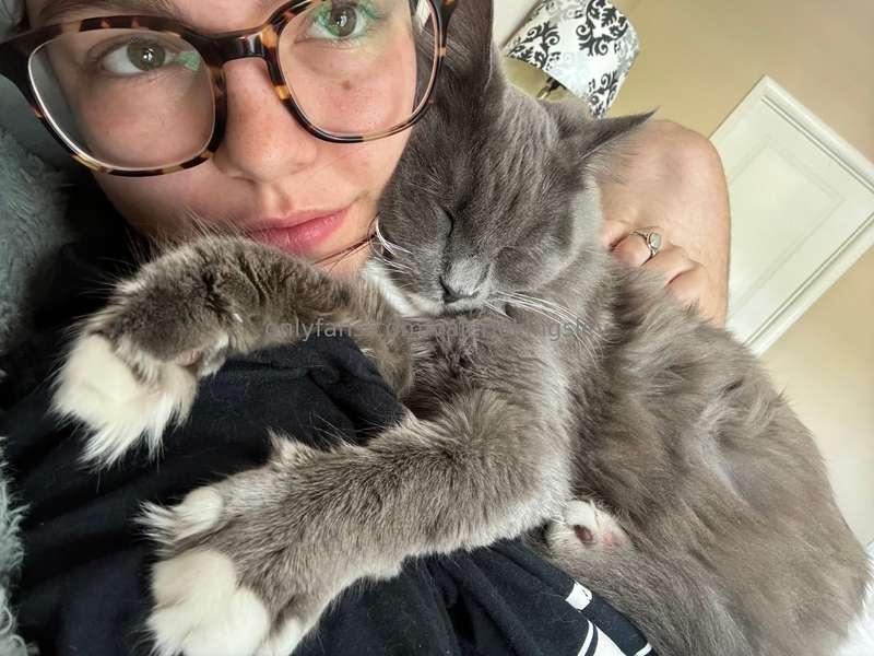 helping to cure my hangover☯️