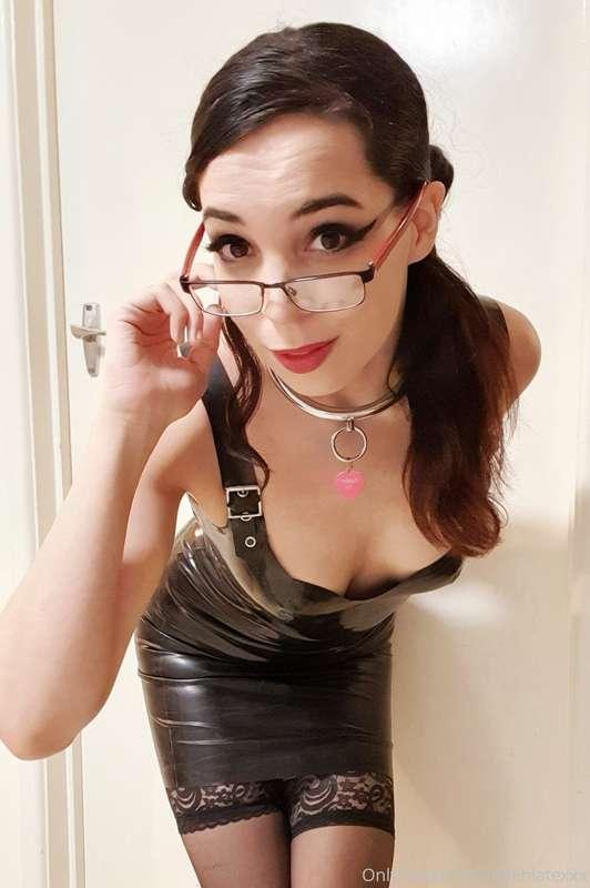 lilithinlatexxx image #0