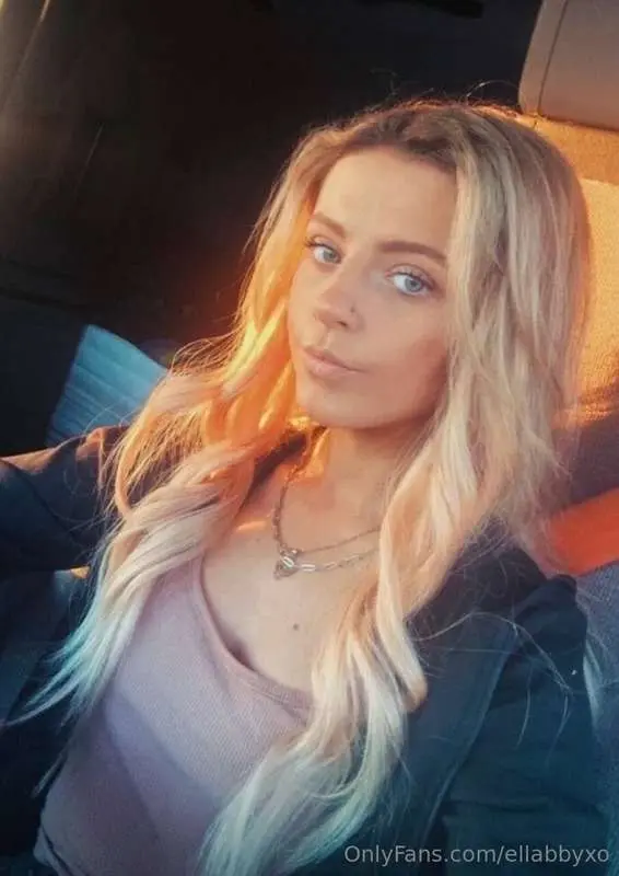 Omg!! @fayeturner just dropped out of college to start an OF..