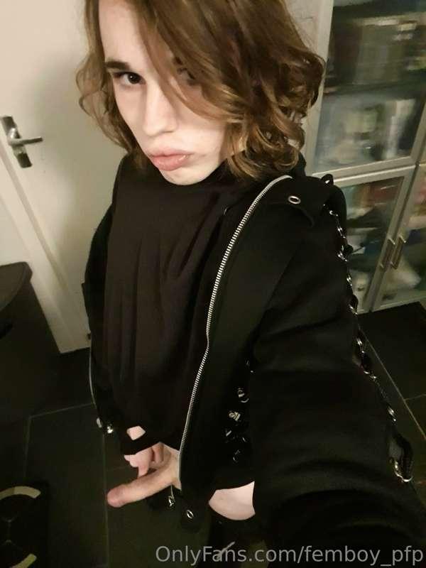 femboy_pfp image #11
