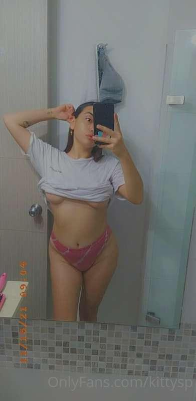 🔥🍑🔥 Would you like to see how wet I am right now? Lets have ..