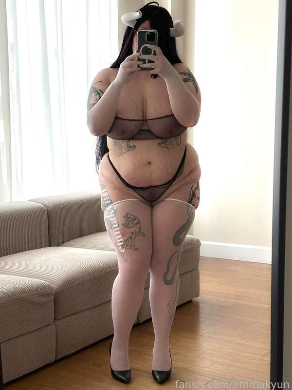 albedo from overlord 💀🖤 

i made some very lewd poses for you to enjoy 🖤 worship my soft body by releasing all of your cum to your most favorite photo 🖤

#cosplay #succubus #selfie #chubby #bbw