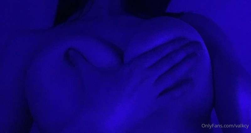 good morning from me and my tits & ass 🦋