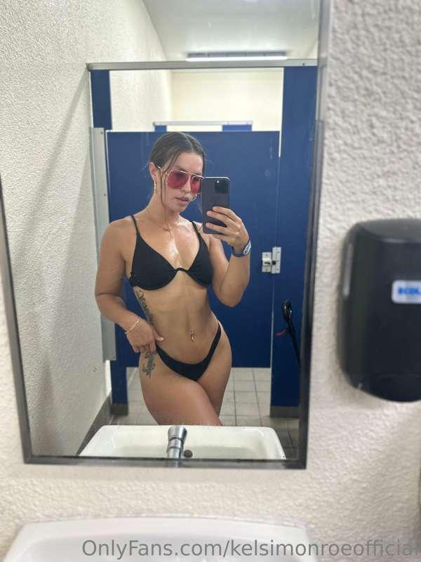 kelsimonroeofficial image #4