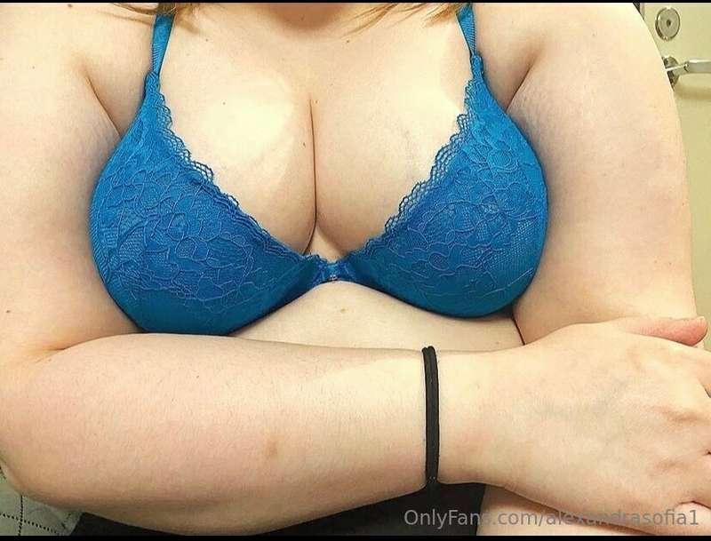 Also got new bra🍒