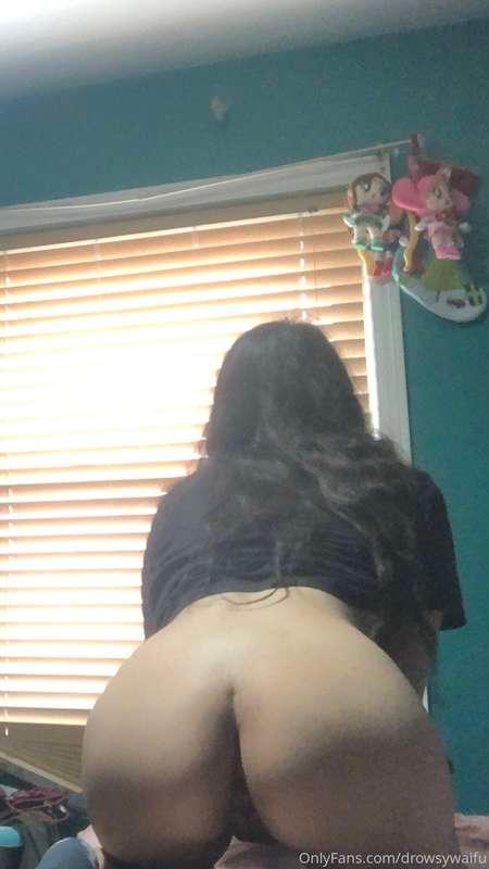 Pretty sure my ass just keeps getting bigger and fatter ;3