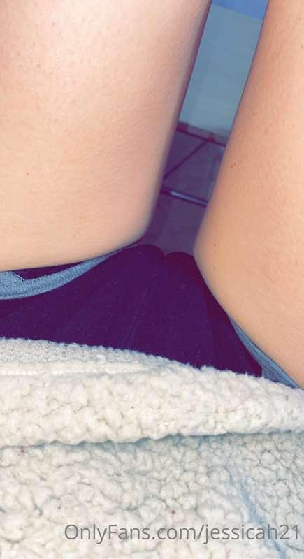 hey everyone 😘 if you like all my posts and dm me saying don..