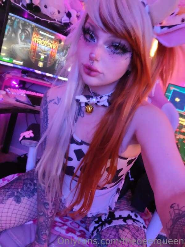 Moo moo :3 hope everyone had a great Halloween