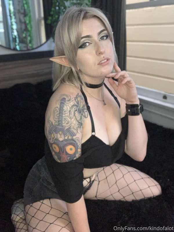 If you missed the Zelda set she’s back up tonight for the re..