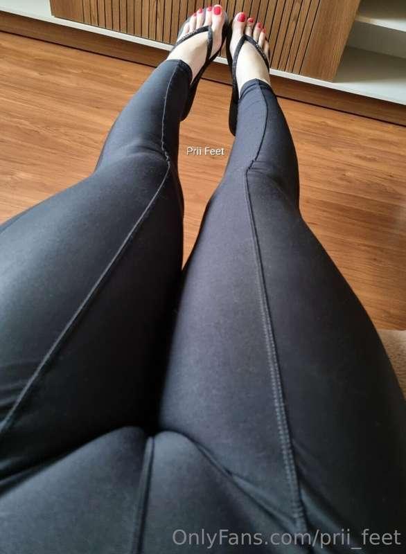 prii_feet main image