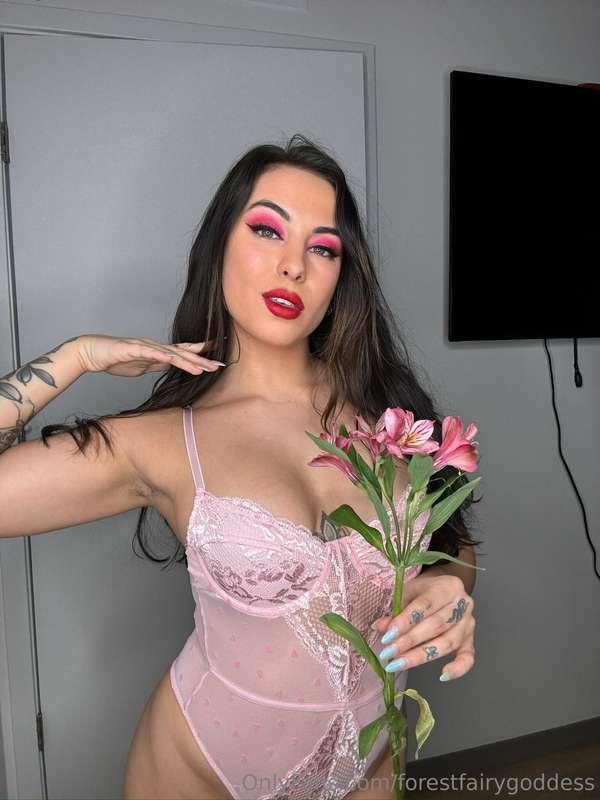Wanna be your lover 🌸💐