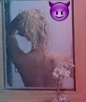 I CAN BE IN THE POSITION YOU WANT LOVE 😉👰😽💨🍑🥔😈