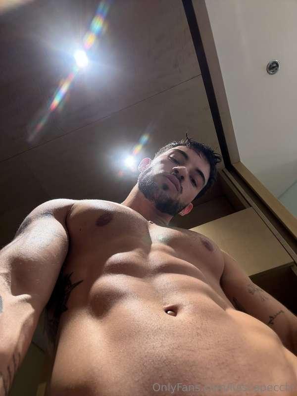 Get absolutely drenched with me tn💦😈Check DMs in 1 hour