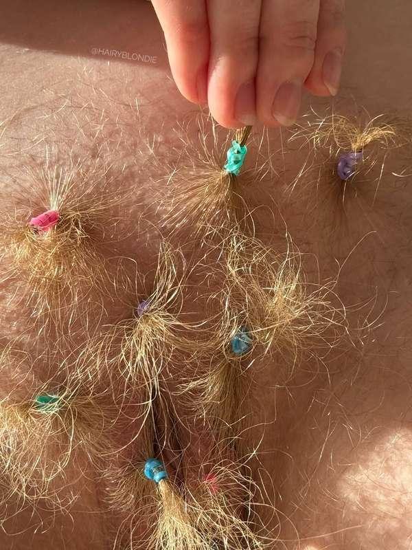hairyblondie image #1