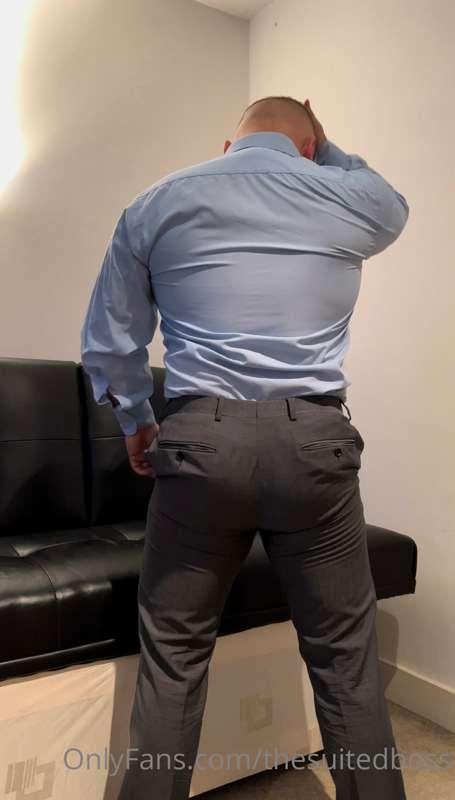 thesuitedboss image #4