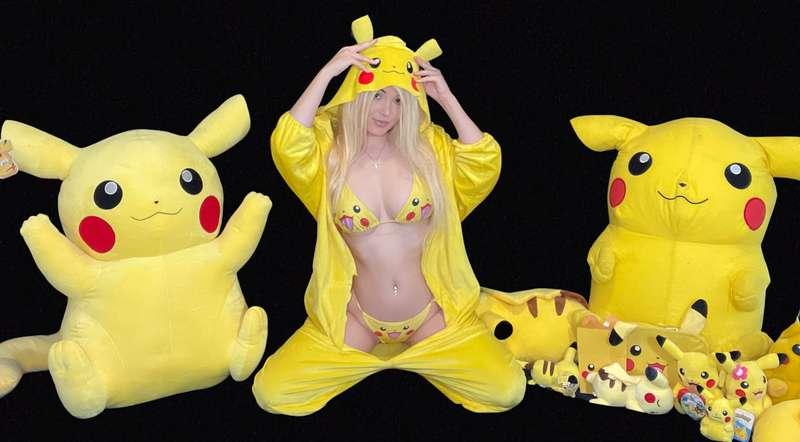 Which Pikachu would you choose out of all the ones you see?💛..