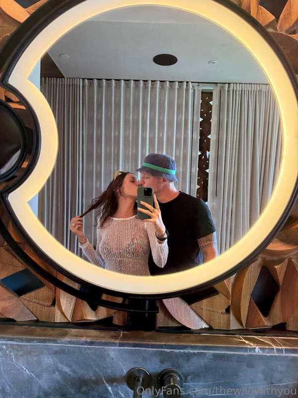 Youll never guess what we just did in this hotel room… send ..