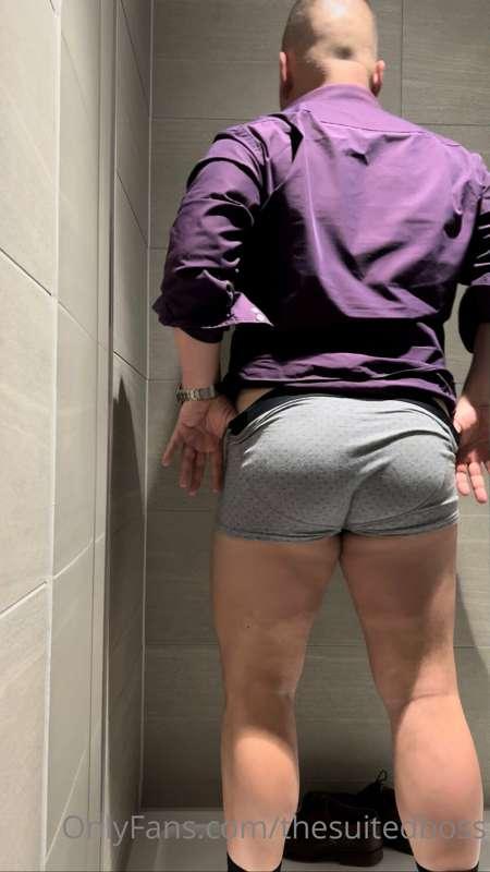 thesuitedboss image #2