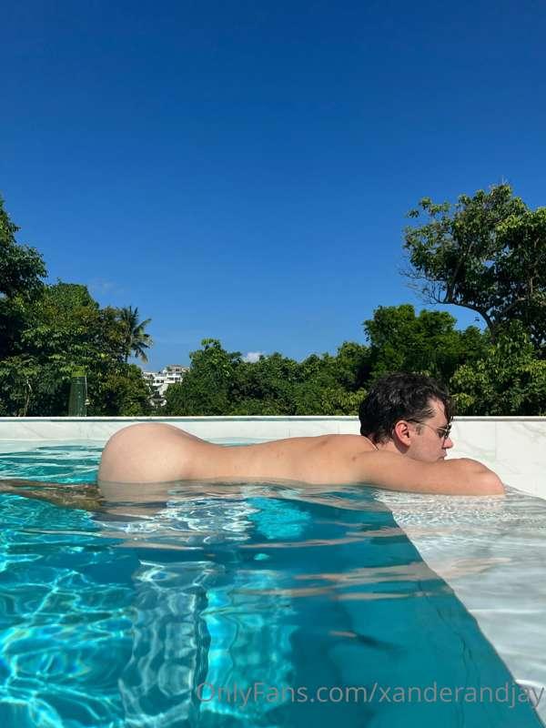 We are having the best time on holiday. The heat has been ma..