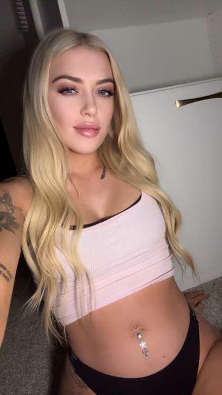 My fav missionary fucking scenes 😈 I made sure you could see..