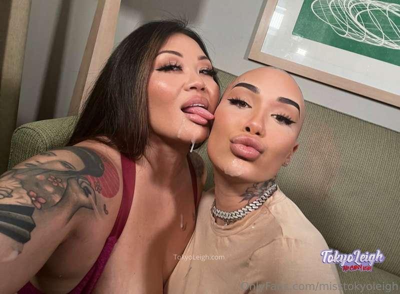 We feel bad for the girlies who are allergic to nuts… 🥜 😜